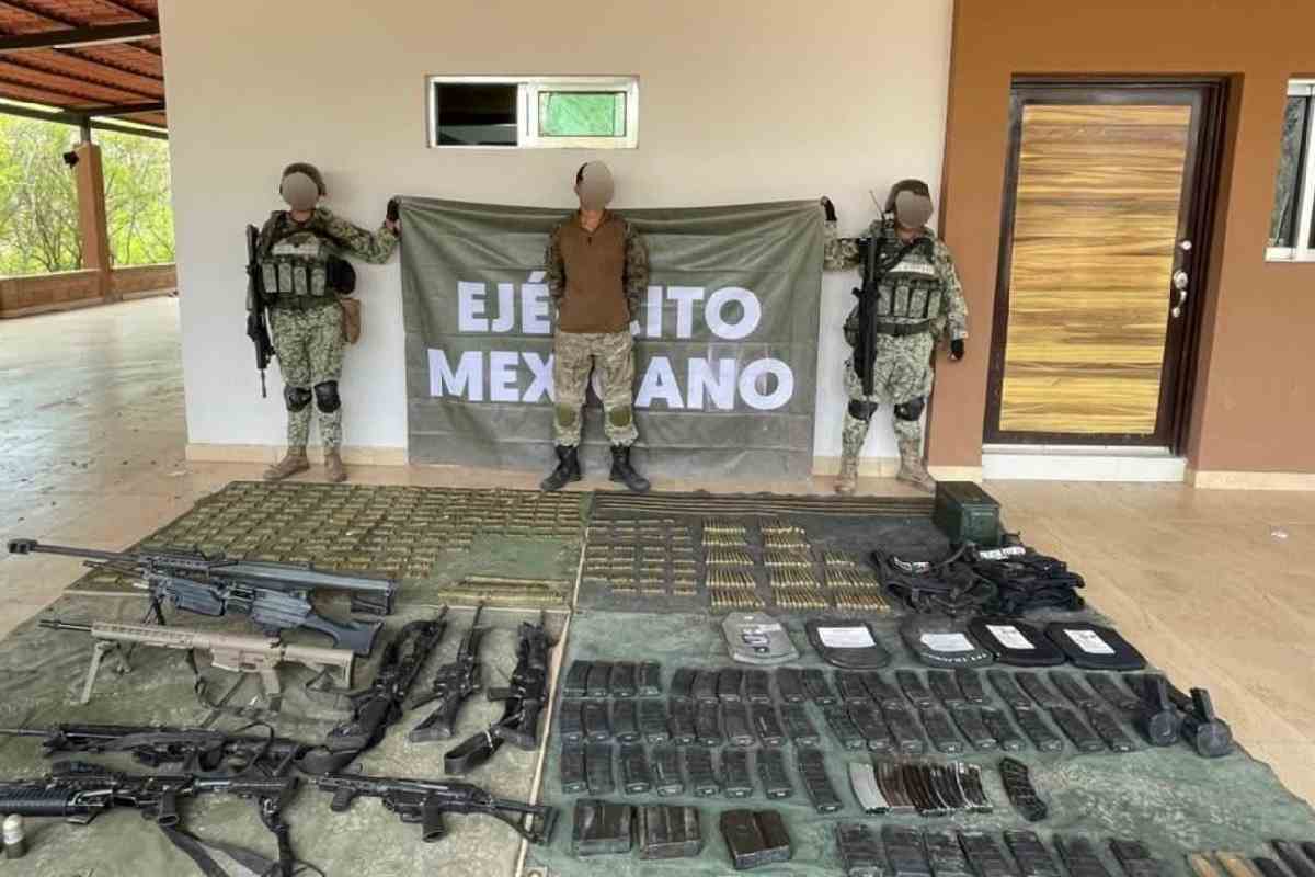 Detienen-presuntos-criminales-Culiacan-Sinaloa-aseguran-decenas-armas-drogas-vehiculos 2