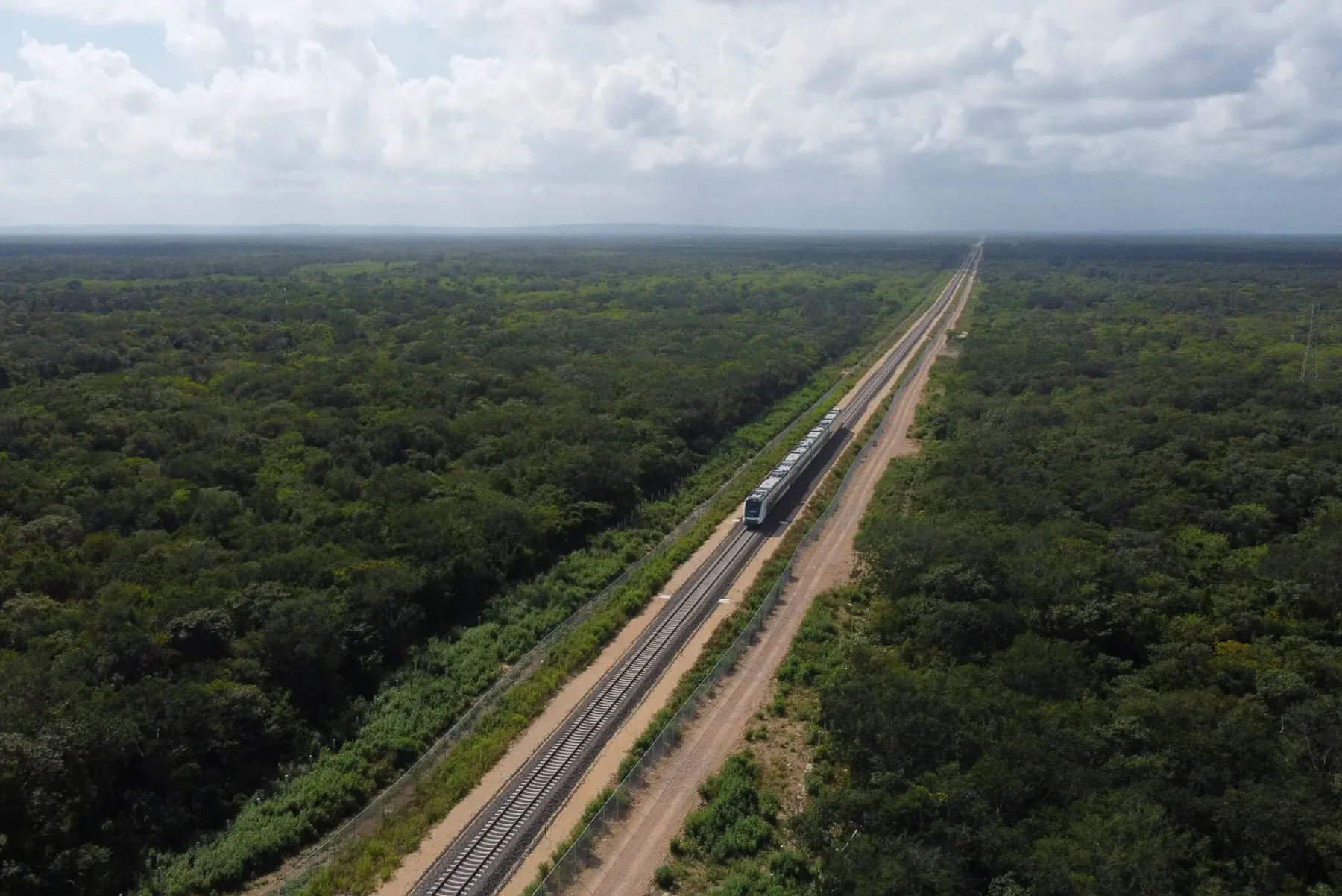 00Maya-Train-cztw-superJumbo
