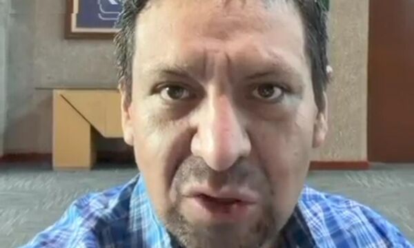 f7490dc4-e3a4-452b-ab90-e9802f8a599c