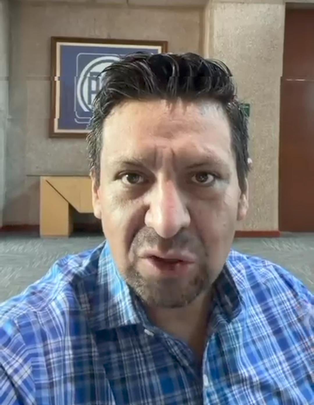 f7490dc4-e3a4-452b-ab90-e9802f8a599c