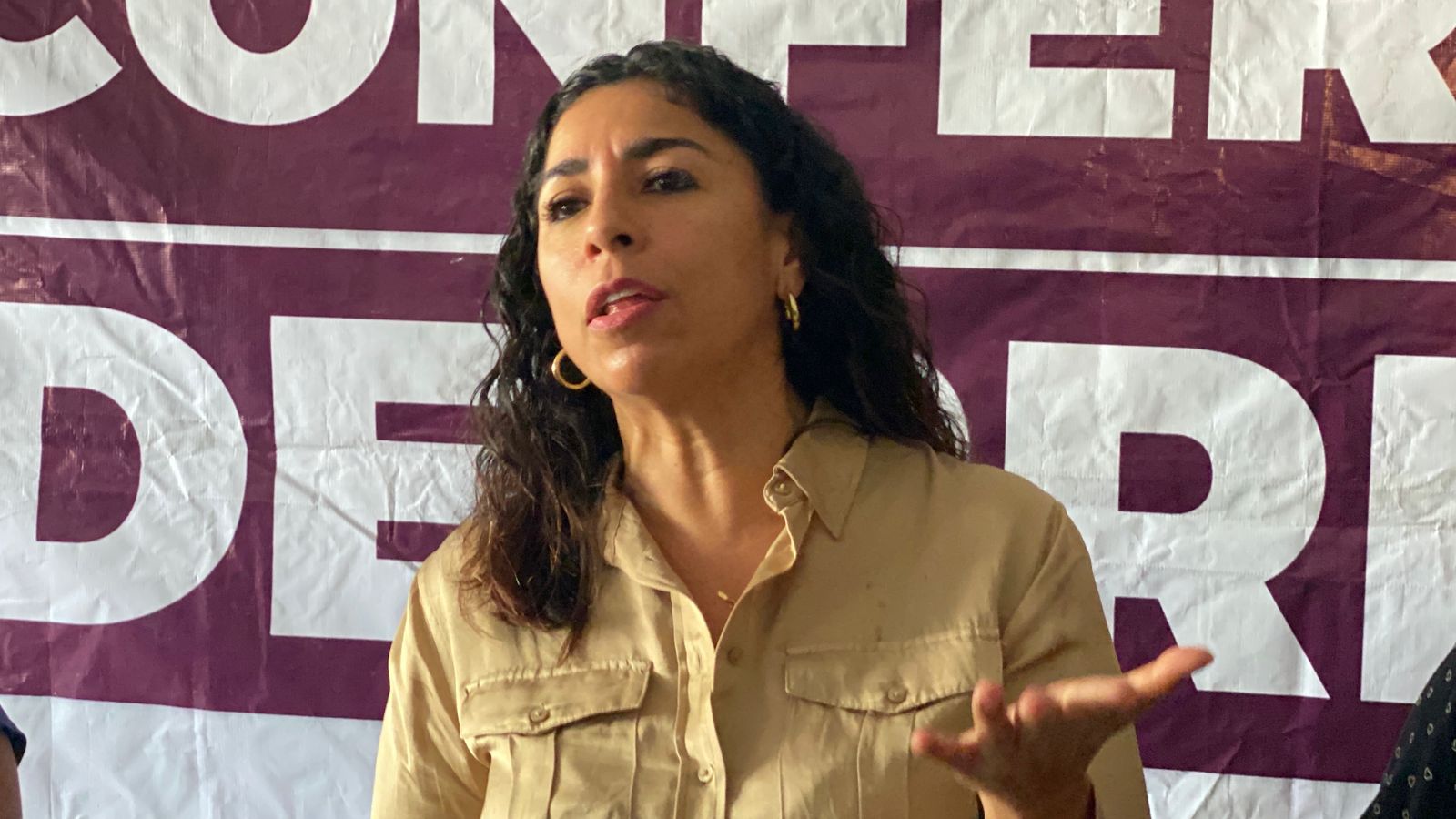 aacc88da-53aa-4e87-9e5e-7aab81125ab1