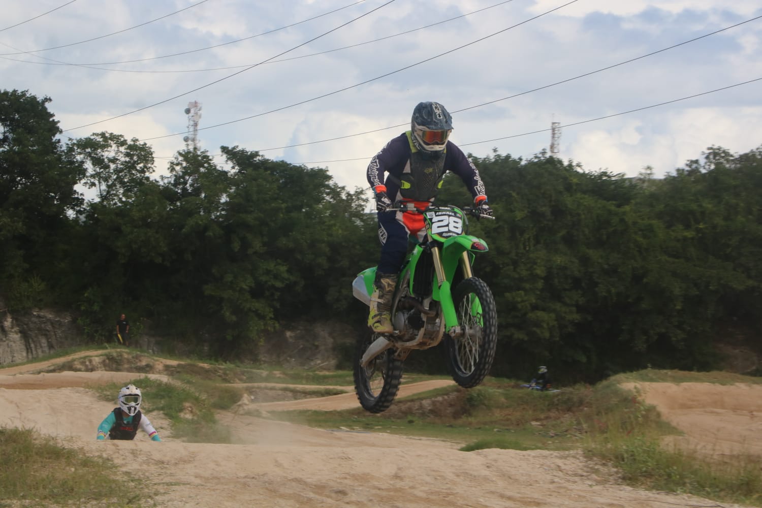 b3b7942d-60cd-4514-903e-19a98bc23219