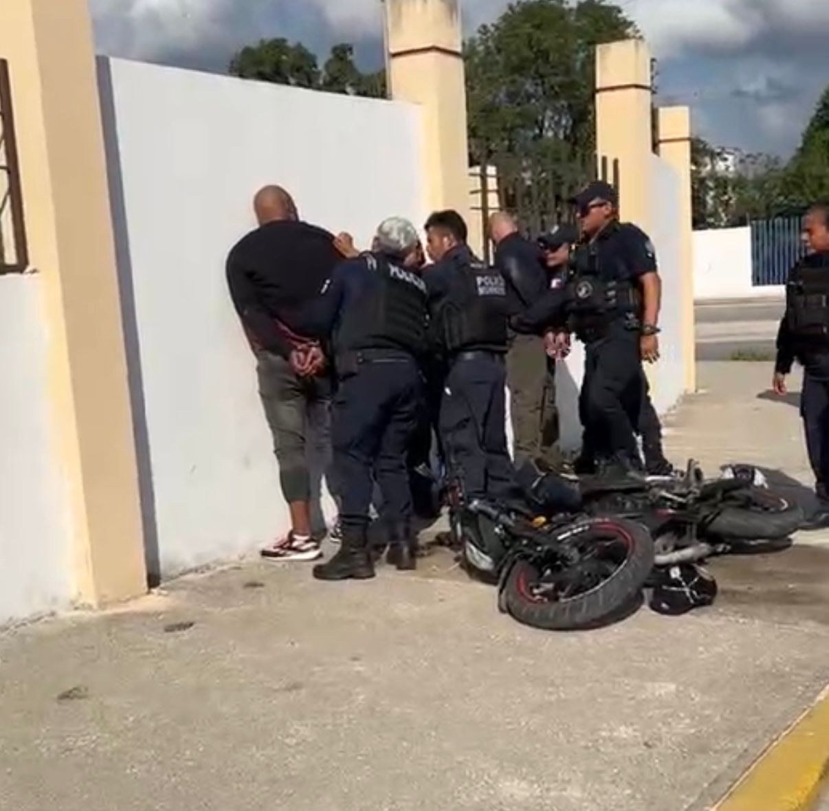 a675db0c-6dc0-4d9f-b30e-e00dd2928fc1