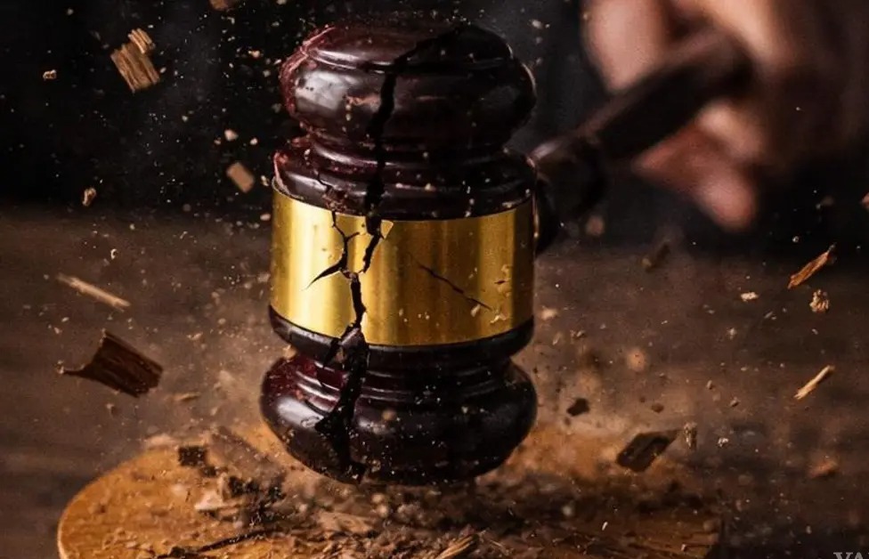 b7583452-e6cf-46f5-9e55-8cc76525b817