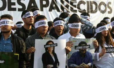 https___s3.amazonaws.com_arc-wordpress-client-uploads_infobae-wp_wp-content_uploads_2018_04_11053516_mexico-desaparecidos-estudiantes-afp