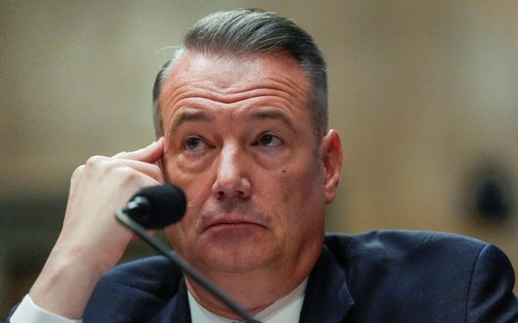 renuncia-director-ice-supervisor-deportaciones-masivas-trump-todd-lyons-16042026-1024×640