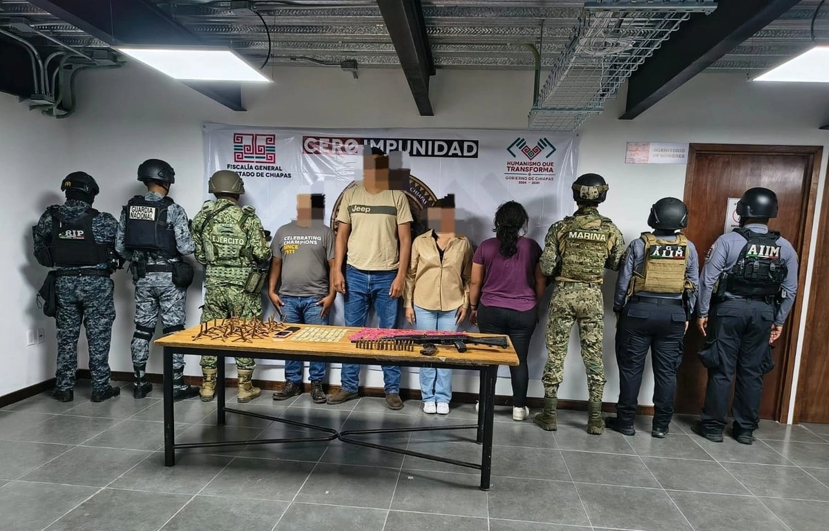 cae-lier-del-cartel-de-sinaloa-en-chiapas-fue-capturado-con-otras-tres-personas_ce20d1e8-7622-40d8-aacb-2835a83a39e4_medialjnimgndimage=fullsize