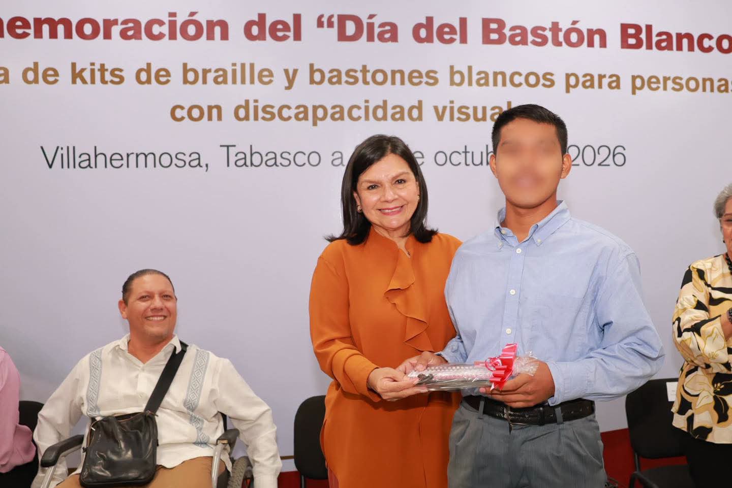 04284557-e875-4e95-96e3-9d162a416bd2