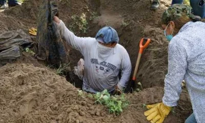 1-15-en-tabasco-encuentran-cinco-cuerpos-en-fosa-clandestina-9427html-fosasjpg-3209html-44818d4b-fba8-423b-9006-42671bc6c73c